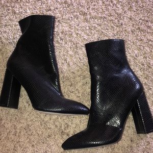 **NEVER WORN** Faux snake skin boots